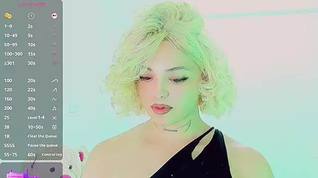 Emmaa Saenz  online show from February 22, 10:55 pm