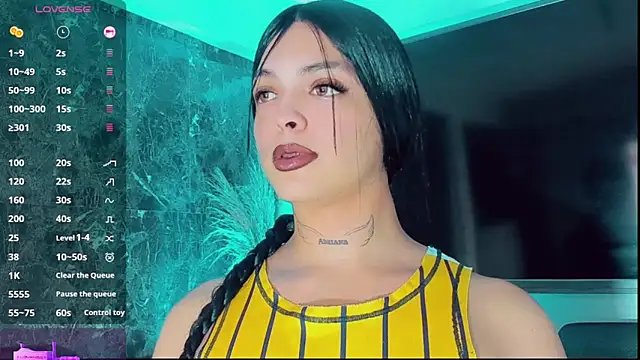 Emmaa Saenz  online show from October 8, 10:32 pm