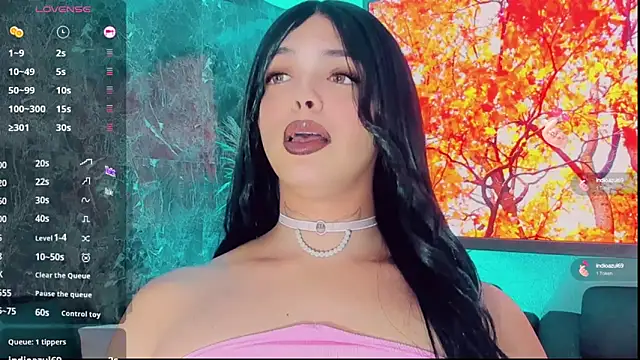Emmaa Saenz  online show from October 11, 11:50 pm