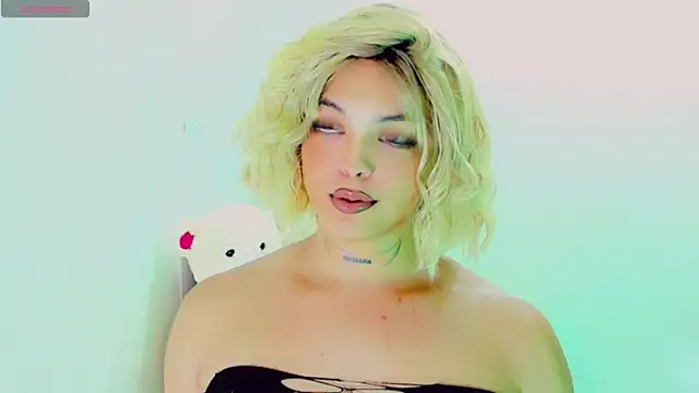 Emmaa Saenz  online show from March 22, 10:22 pm