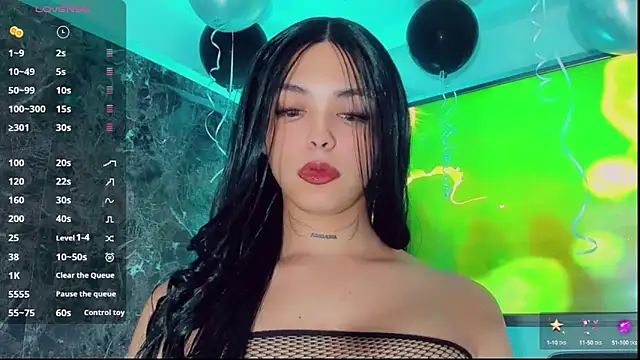 Emmaa Saenz  online show from September 16, 6:31 pm