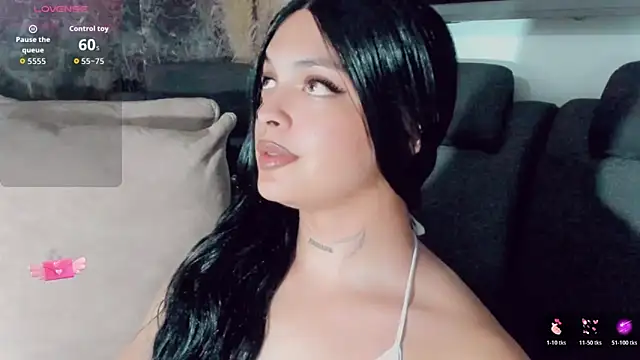 Snapshot of Emmaa_Saenz_ chatting on June 17, 11:47 pm Emmaa Saenz online show from June 17, 11:47 pm