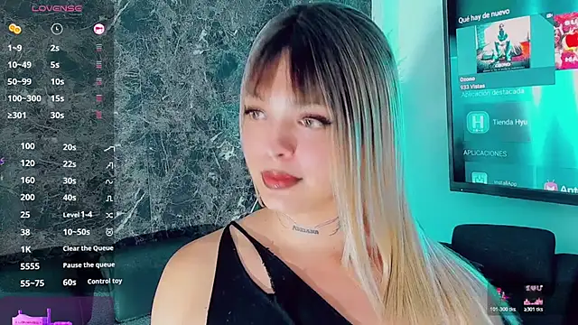 Emmaa Saenz  online show from February 9, 11:03 pm