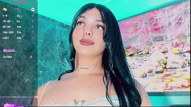 Emmaa Saenz  online show from October 18, 12:01 am