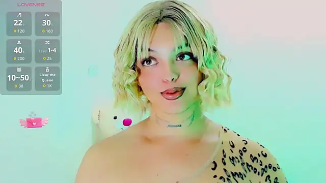 Emmaa Saenz  online show from March 30, 10:44 pm