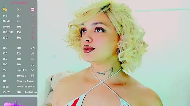 Emmaa Saenz  online show from February 24, 10:43 pm