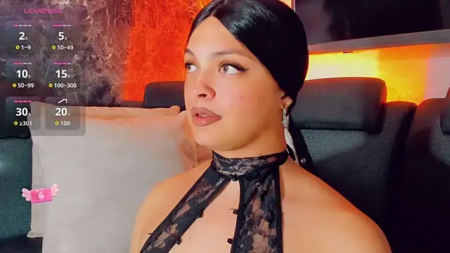 Emmaa Saenz  online show from May 25, 11:14 pm