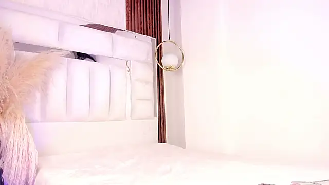 Snapshot of im_tyra chatting on November 16, 5:34 am im tyra online show from November 16, 5:34 am