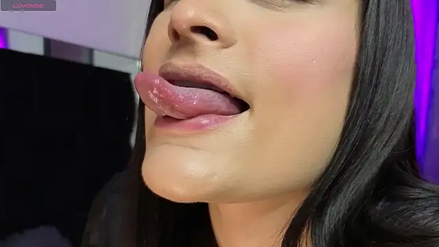 agatha lovee online show from February 8, 6:49 pm