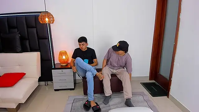 Snapshot of Crazy_nigth01 chatting on November 23, 1:15 am Crazy nigth01 online show from November 23, 1:15 am