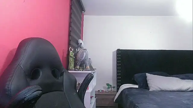 charlotedoll online show from October 7, 2:01 am