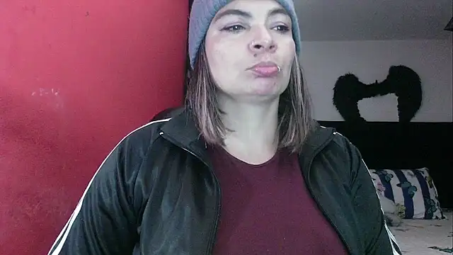 charlotedoll online show from April 3, 11:55 pm