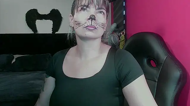 charlotedoll online show from November 2, 10:26 pm