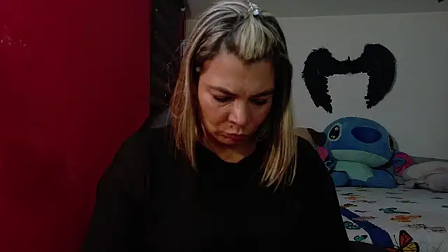 charlotedoll online show from May 24, 1:49 am