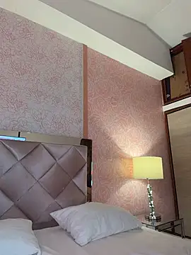 Arianavillada online show from April 19, 3:40 am