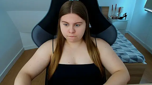 Snapshot of AbbyPleasure chatting on June 9, 9:54 am AbbyPleasure online show from June 9, 9:54 am