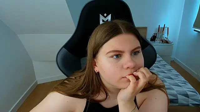 AbbyPleasure online show from May 21, 2:47 pm