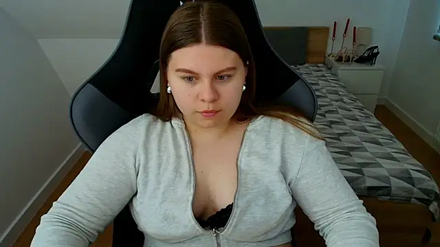 Snapshot of AbbyPleasure chatting on June 12, 3:10 pm AbbyPleasure online show from June 12, 3:10 pm