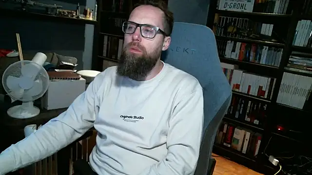 MeSteff online show from December 13, 11:39 pm