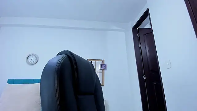 kamila lopez online show from February 21, 8:44 pm