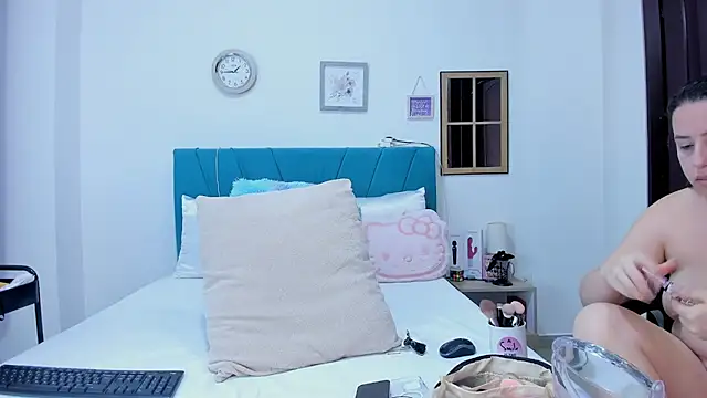 kamila lopez online show from April 2, 8:26 pm