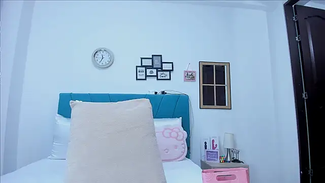 kamila lopez online show from March 9, 8:34 pm