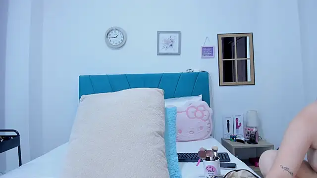 kamila lopez online show from April 13, 9:08 pm