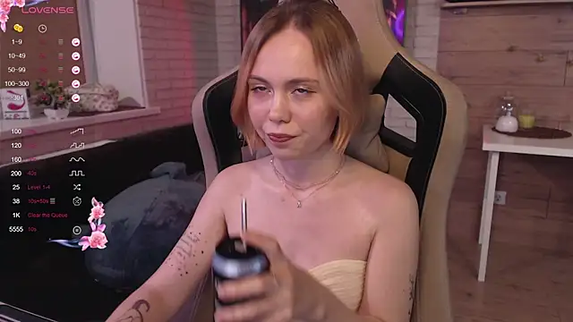 lucy mirror online show from September 17, 8:11 pm