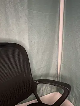 Snapshot of CharismaaBanx chatting on February 9, 12:30 pm CharismaaBanx online show from February 9, 12:30 pm