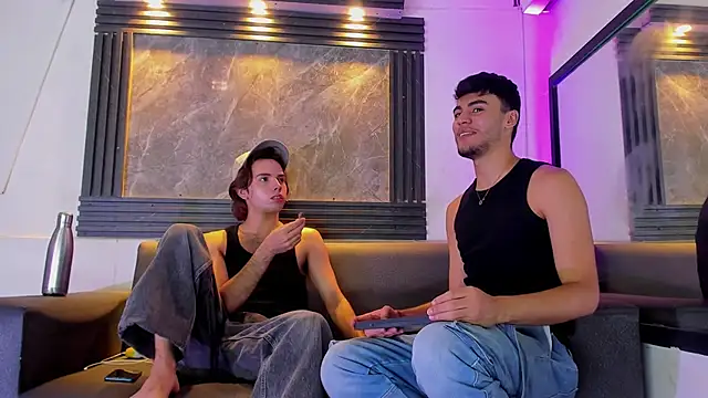 liam genner  online show from November 2, 8:25 pm