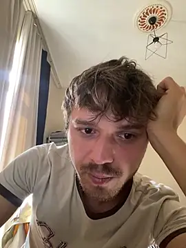 oguuxum online show from March 23, 9:42 am