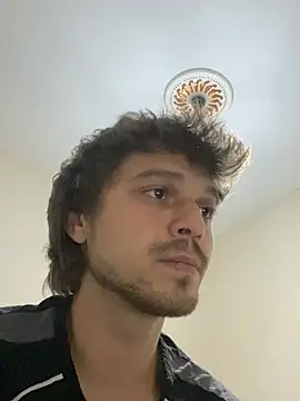 oguuxum online show from April 6, 11:28 pm