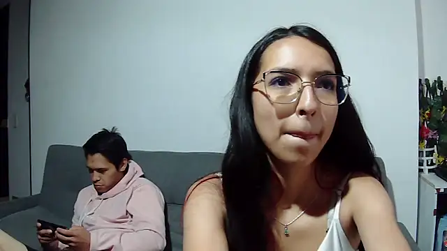 Snapshot of Katalleya_jyj chatting on February 22, 9:38 pm Katalleya jyj online show from February 22, 9:38 pm