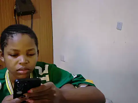 Snapshot of queen-sasha chatting on September 28, 6:48 pm queen-sasha online show from September 28, 6:48 pm