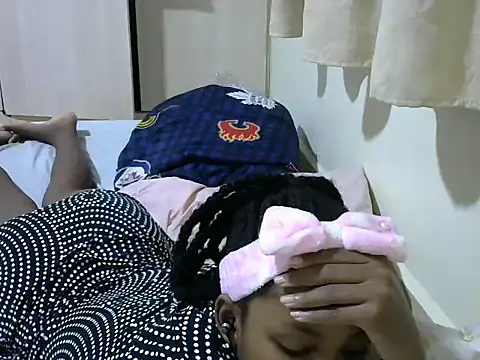 Snapshot of queen-sasha chatting on March 17, 4:22 pm queen-sasha online show from March 17, 4:22 pm