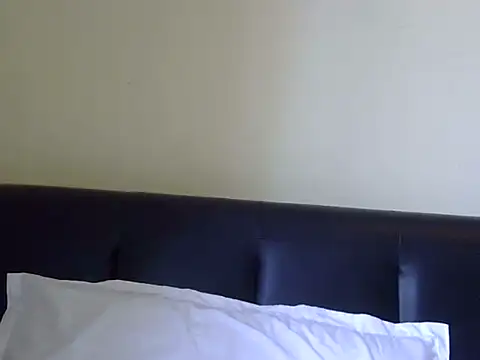 Snapshot of Seeexxxy-bree chatting on September 18, 9:12 am Seeexxxy-bree online show from September 18, 9:12 am