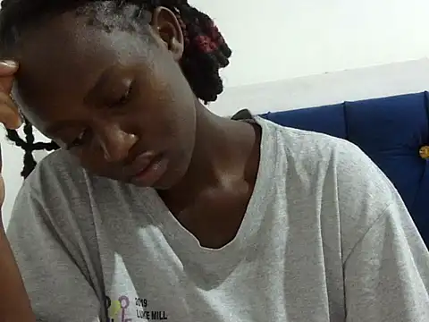 Seeexxxy-bree online show from March 17, 7:22 am