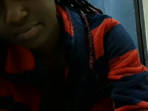 Snapshot of Seeexxxy-bree chatting on March 18, 10:48 pm Seeexxxy-bree online show from March 18, 10:48 pm
