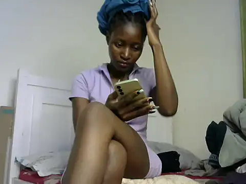 thicky anncy online show from March 5, 11:27 pm