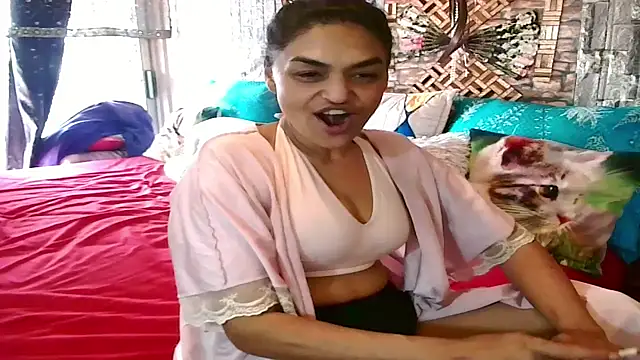 Indian Blaze00 online show from November 23, 6:01 am