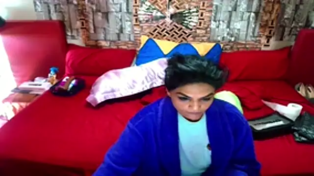 Indian Blaze00 online show from November 18, 5:55 am