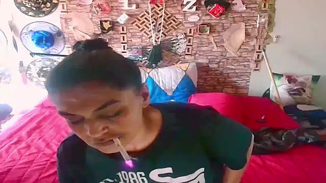 Snapshot of Indian_Blaze00 chatting on September 28, 10:33 am Indian Blaze00 online show from September 28, 10:33 am