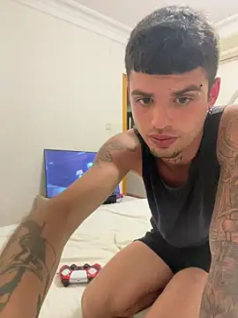 Snapshot of Darylpollalarga chatting on May 30, 9:31 pm Darylpollalarga online show from May 30, 9:31 pm