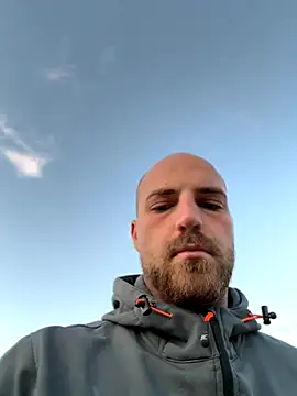 Snapshot of parallelo990 chatting on October 24, 5:50 am parallelo990 online show from October 24, 5:50 am