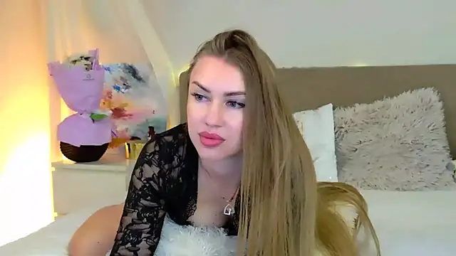 LuisaSin online show from June 9, 6:47 am
