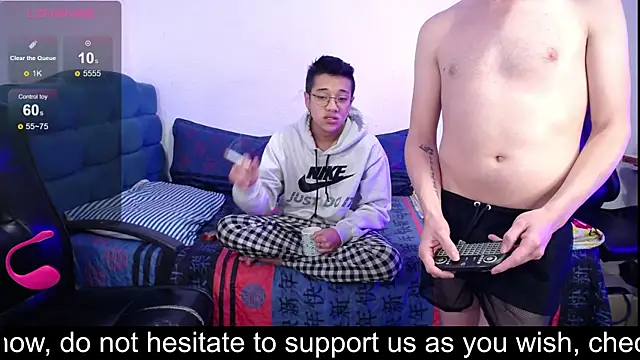 Snapshot of savagesboys chatting on December 21, 10:17 am savagesboys online show from December 21, 10:17 am