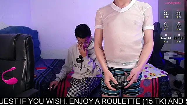 Snapshot of savagesboys chatting on January 8, 12:26 pm savagesboys online show from January 8, 12:26 pm