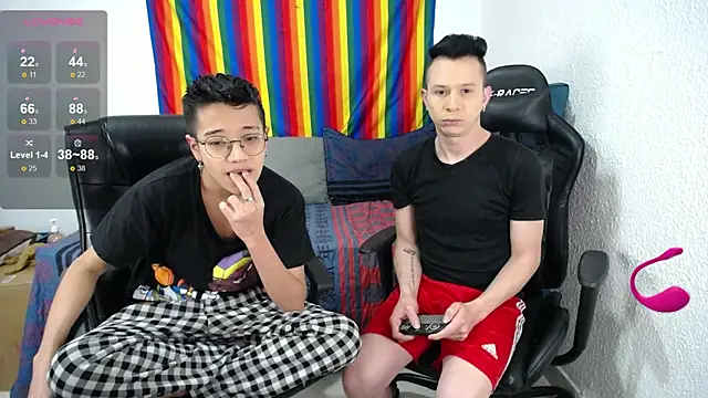 Snapshot of savagesboys chatting on December 11, 9:19 am savagesboys online show from December 11, 9:19 am