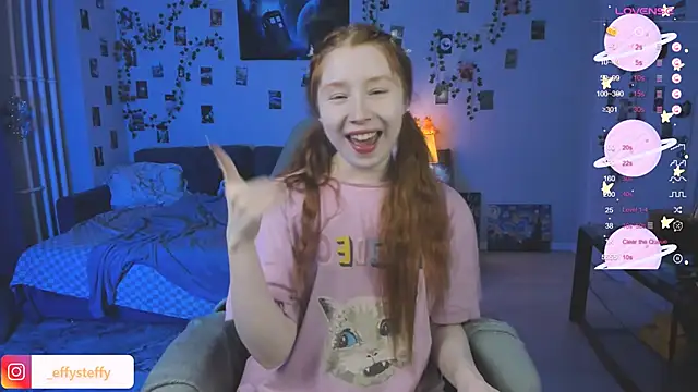 Snapshot of CallMeEffy1 chatting on November 1, 6:35 pm CallMeEffy1 online show from November 1, 6:35 pm