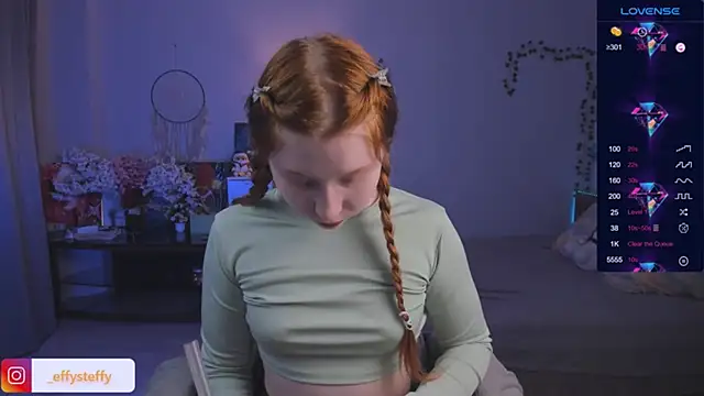 Snapshot of CallMeEffy1 chatting on November 6, 7:29 pm CallMeEffy1 online show from November 6, 7:29 pm